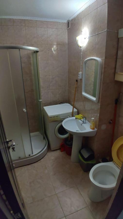Flora Apartament Leilighet Satu Mare Eksteriør bilde