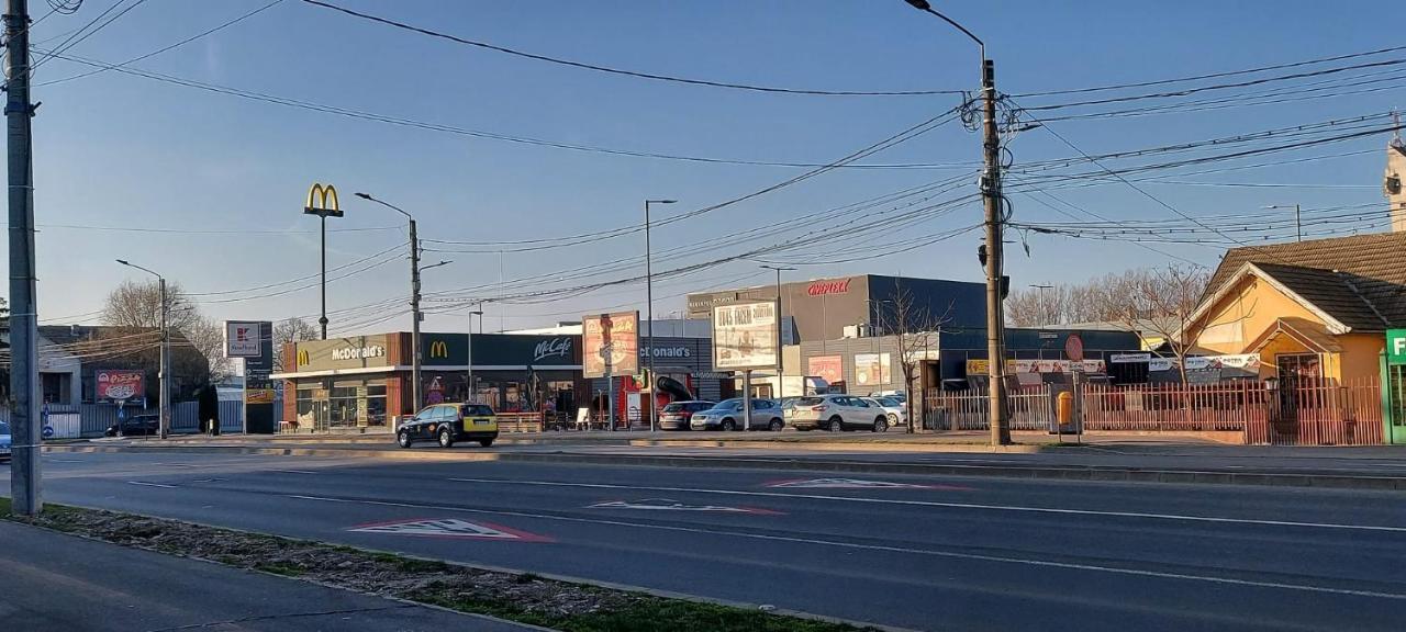Flora Apartament Leilighet Satu Mare Eksteriør bilde