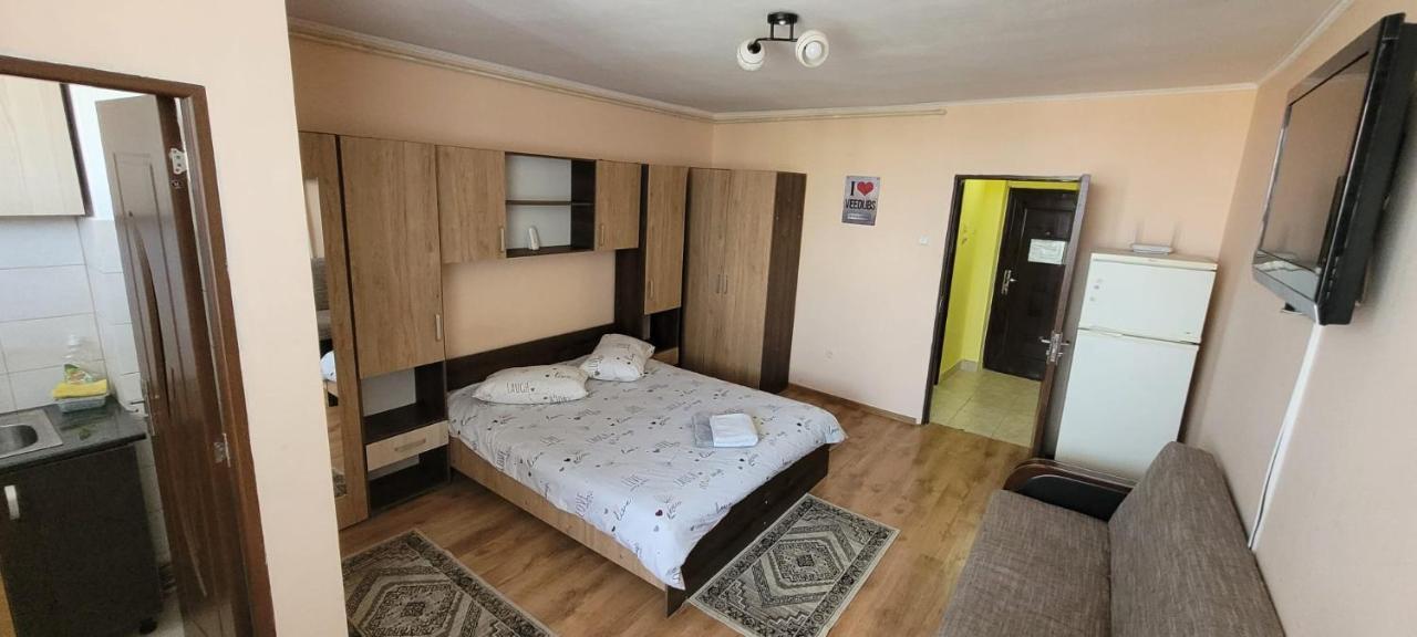 Flora Apartament Leilighet Satu Mare Eksteriør bilde